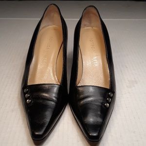 Bottega Veneta 7.5B black lambskin Italian pumps